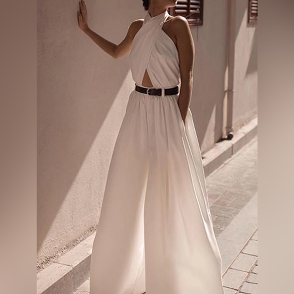 Brand NEW stylish jumpsuit - Picture 4 of 5